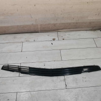 Решетка бампера Audi 100 C3 Решетка бампера Audi 100 C3