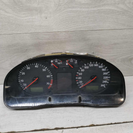 Панель приборов щиток Volkswagen Passat B5