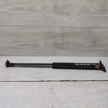 Амортизатор крышки багажника упор Volkswagen Passat B5 Амортизатор крышки багажника упор Volkswagen Passat B5