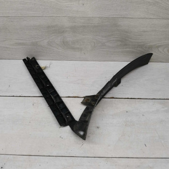 Кронштейн левый крепление заднего бампера универсал Volkswagen Passat B5