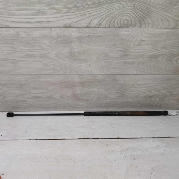 Амортизатор капота упор Volkswagen Passat B5 