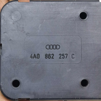 Вакуумное устройство системы центрального замка Audi 100 C4, Audi A6 C4