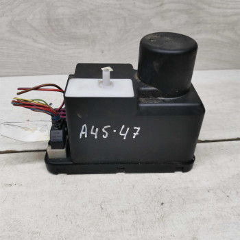 Вакуумное устройство системы центрального замка Audi 100 C4, Audi A6 C4