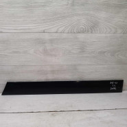 Молдинг двери задний левый средний audi a6 c4 Молдинг двери задний левый средний audi a6 c4