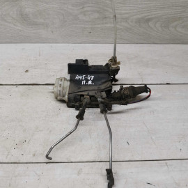 Замок двери передний правый Audi 100 C4