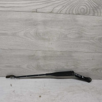 Поводок стеклоочистителя правый Audi 100 C4, Audi A6 C4 Поводок стеклоочистителя правый Audi 100 C4, Audi A6 C4