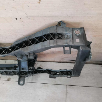 Передняя панель телевизор ford focus 2 рест и дорестайлинг