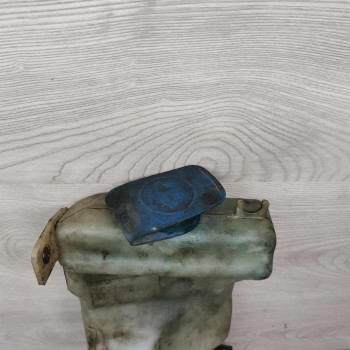 Бачок омывателя audi a6 c4, Audi 100 C4