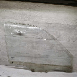 Стекло двери переднее правое Hyundai accent 2