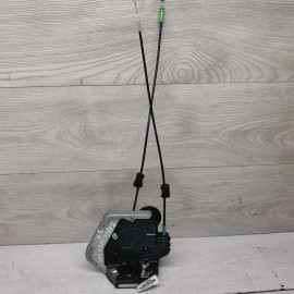 Замок двери задний правый Toyota RAV4 III (XA30)