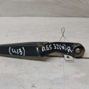 Поводок стеклоочистителя правый Volkswagen Passat B5