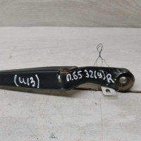 Поводок стеклоочистителя правый Volkswagen Passat B5