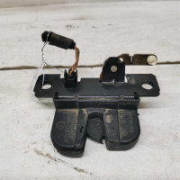 Замок крышки багажника Volkswagen Passat B5 GP