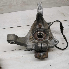 Кулак поворотный передний левый Opel Vectra C дорестайлинг