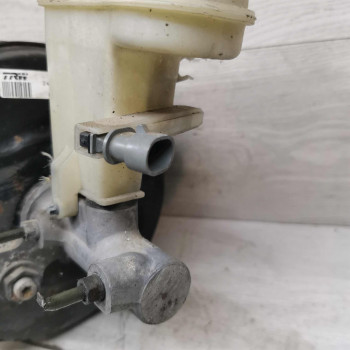 Вакуумный усилитель тормозов  Opel Vectra C дорестайлинг