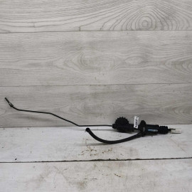 Цилиндр сцепления главный Opel Vectra C дорестайлинг