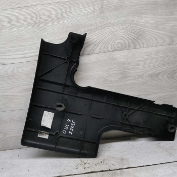 Декоративная накладка двигателя Opel Vectra C дорестайлинг