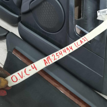 Обшивка двери Opel Vectra C комплект дорестайлинг