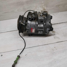 Компрессор кондиционера  Volkswagen Passat B5 GP