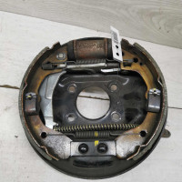 Платформа задних тормозных колодок правая Kia Spectra II, Kia Shuma II Платформа задних тормозных колодок правая Kia Spectra II, Kia Shuma II