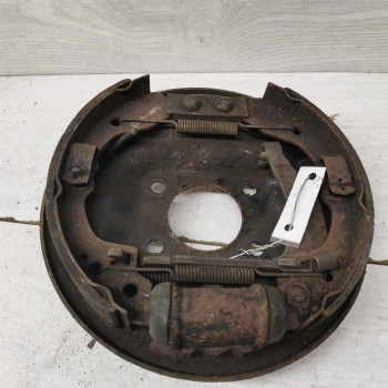 Платформа тормозных колодок задняя правая Kia Spectra II, Kia Shuma II