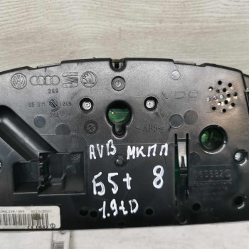 Панель приборов щиток Volkswagen Passat B5 GP