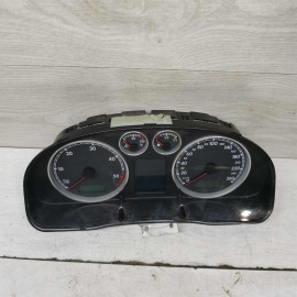 Панель приборов щиток Volkswagen Passat B5 GP