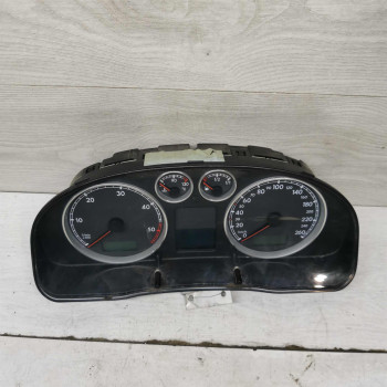 Панель приборов щиток Volkswagen Passat B5 GP