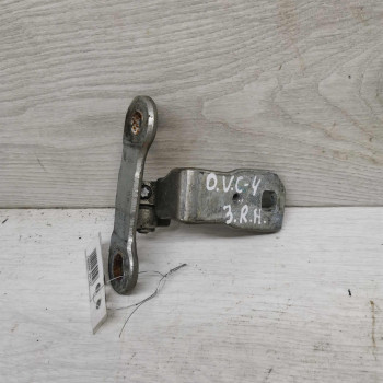 Петля двери задняя правая нижняя Opel Vectra C