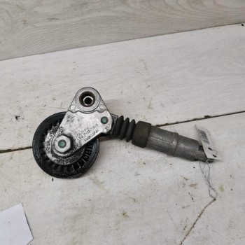 Ролик руч. ремня с кронштейном Volkswagen Passat B5 GP