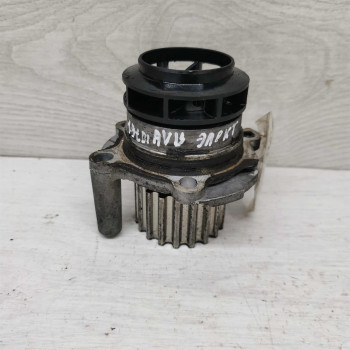 Насос водяной помпа Volkswagen Passat B5 GP 
