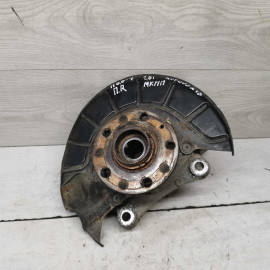 Кулак передний поворотный правый Volkswagen Passat b6 Кулак передний поворотный правый Volkswagen Passat b6