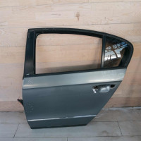 Дверь задняя левая Volkswagen Passat b6 седан Дверь задняя левая Volkswagen Passat b6 седан