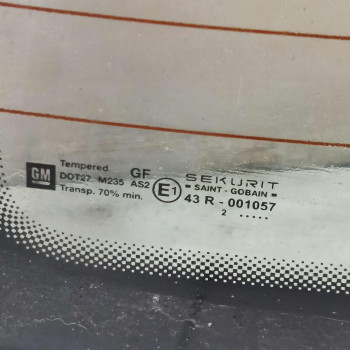 Стекло заднее Opel Vectra C дорестайлинг