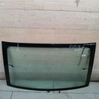 Стекло заднее Opel Vectra C дорестайлинг Стекло заднее Opel Vectra C дорестайлинг