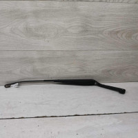 Поводок стеклоочистителя правый SsangYong Rexton II Поводок стеклоочистителя правый SsangYong Rexton II