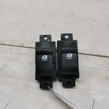 Кнопка стеклоподъёмника задняя SsangYong Rexton II