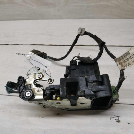 Замок двери задний правый SsangYong Rexton II