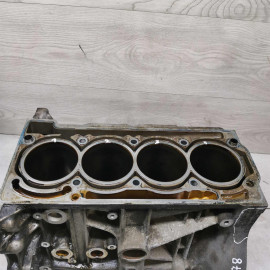 Блок двигателя Volkswagen Passat b6 1.6i BLF Блок двигателя Volkswagen Passat b6 1.6i BLF