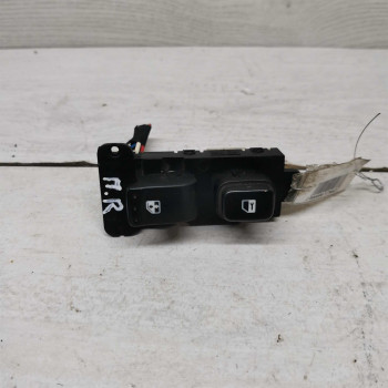 Кнопка стеклоподъёмника передняя правая SsangYong Rexton II