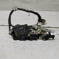 Замок двери задний левый SsangYong Rexton II