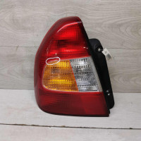 Фонарь задний левый Hyundai accent II, дефекты  на фото 2006гв Hyundai accent 2