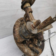 Цапфа задняя левая Hyundai accent II Цапфа задняя левая Hyundai accent II