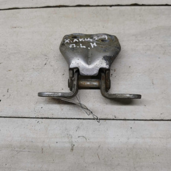 Петля двери передняя левая нижняя Hyundai accent II