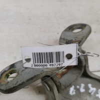 Петля двери передняя левая верхняя Hyundai accent II Петля двери передняя левая верхняя Hyundai accent II