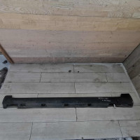 Накладка на порог наружная левая Volkswagen Passat b6, дефекты