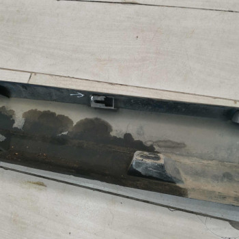 Накладка на порог наружная правая Volkswagen Passat b6