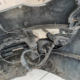 Бампер передний Volkswagen Passat b6, дефекты