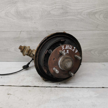 Цапфа задняя правая ступица Hyundai accent II 