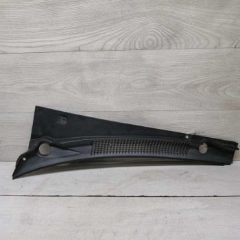 Декоративная накладка жабо дождевик водоотводящий щиток левый Hyundai accent II 